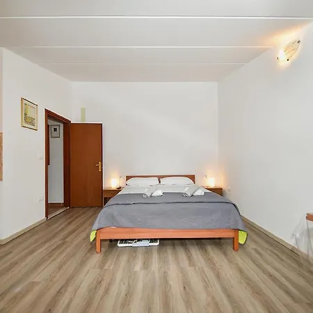 Fuer 2 Personen Ca 27 Qm In Rovinj, Istrien Istrische Riviera *